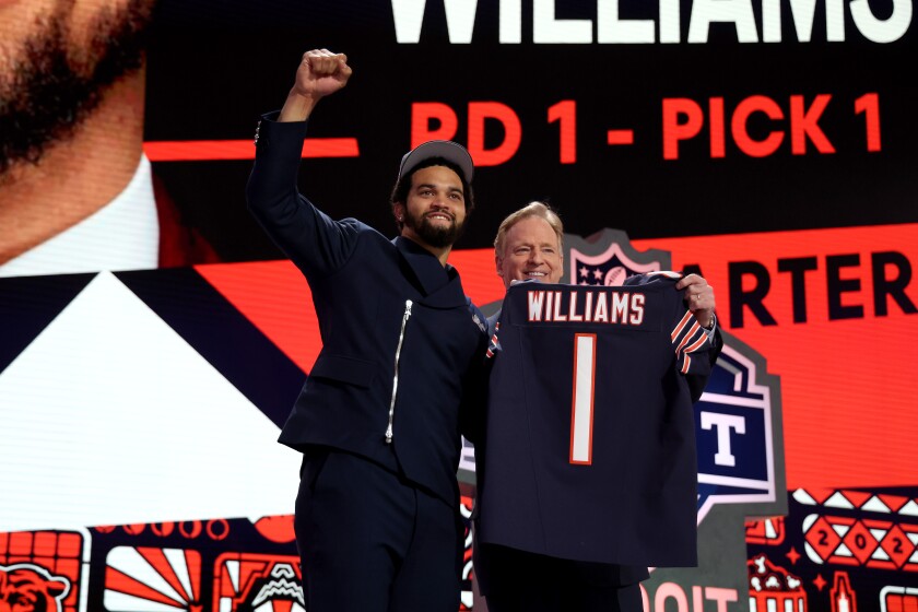 S7 E32 - TAKING OFFENSE: THE 24' DRAFT

We wrap Season 7 with a re-cap of the wild and heavily offensive NFL Draft.

tinyurl.com/2zes54vh

#NFLDraft #nflpodcast #CalebWilliams #jaydendaniels #drakemaye #michaelpenixjr #footballfunny
