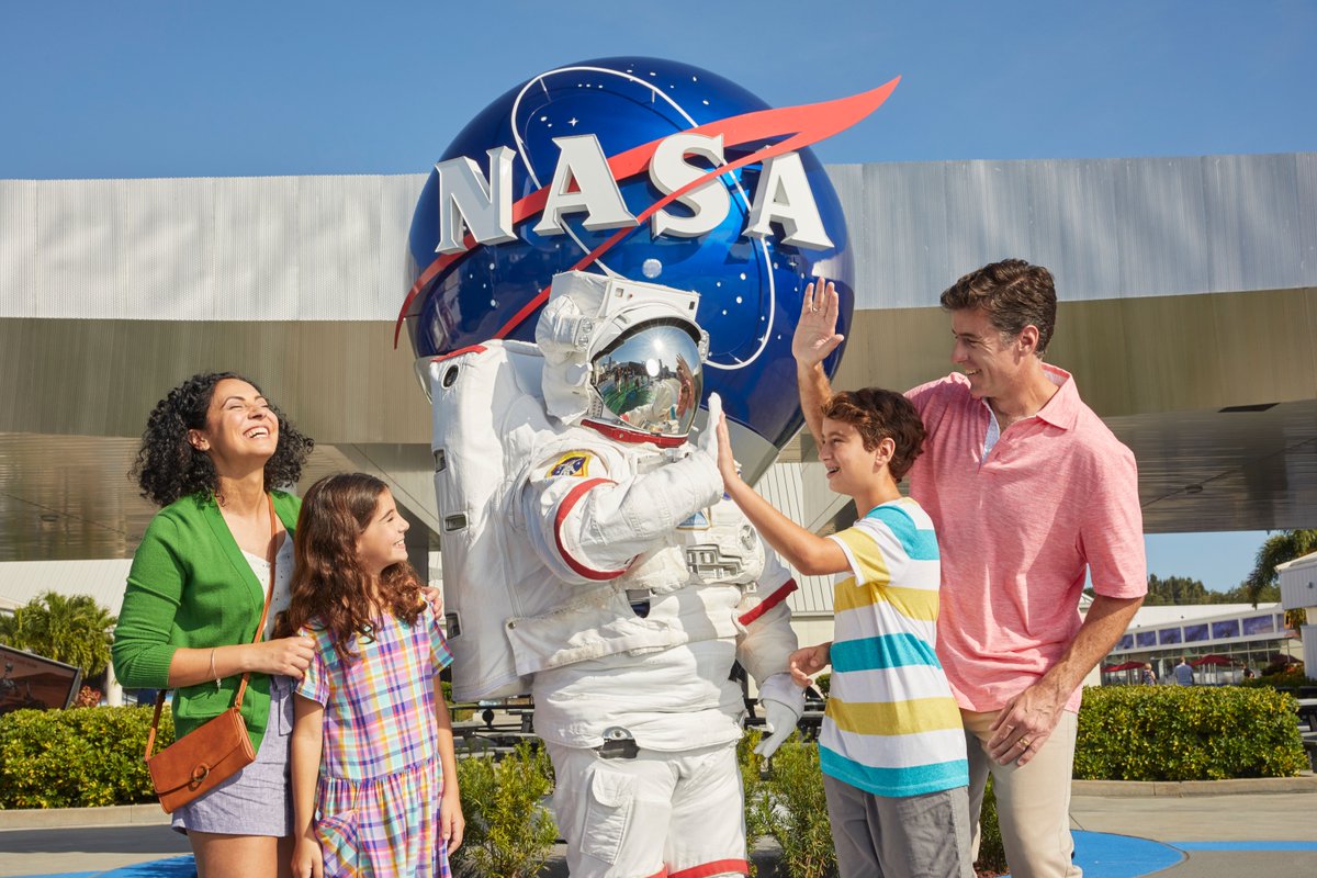 🚨Florida Residents save on admission with this exclusive offer featuring discounted daily admission for a party of four to Kennedy Space Center Visitor Complex! 🎟Download and print the coupon before visiting: tinyurl.com/FL-2024