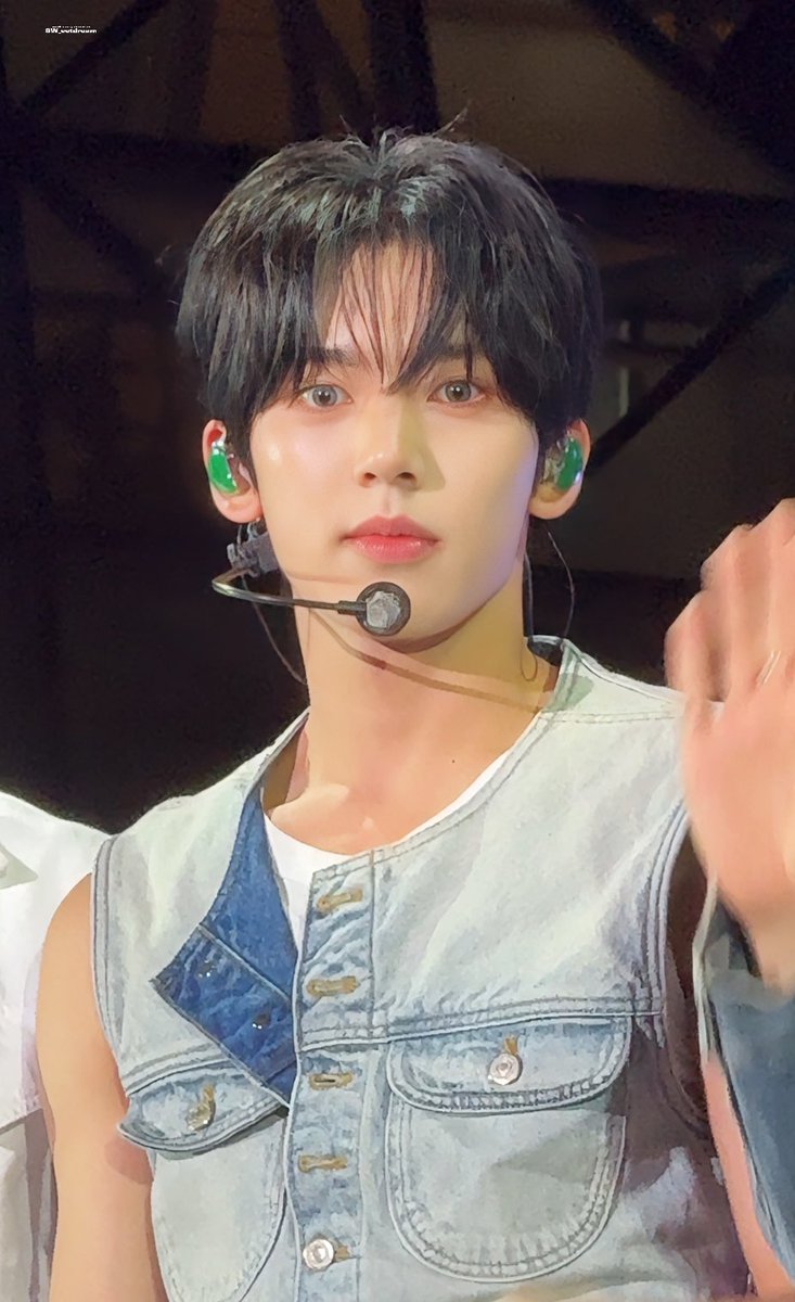 240501 seoulfesta 

ZB1 한유진

#ZEROBASEONE #한유진