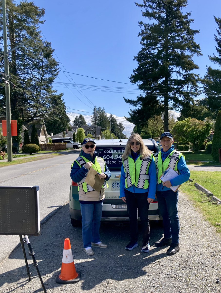 First day of the @icbc Speed Campaign & we’re starting with @deltapolice in ☀️Tsawwassen #DeltaBC. Thanks 🙏 to the wonderful volunteers today & every day. Please slow down. #NoNeedForSpeed Stay safe, everyone. 🌈❤️