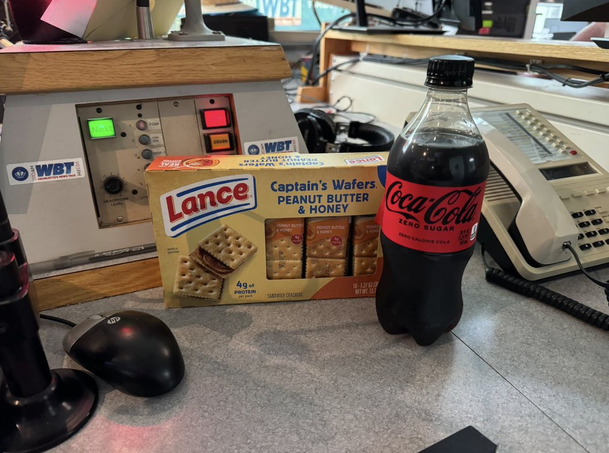It’s that time of the week! I'm currently indulging in my third favorite Lance snack, the Captain's Wafers with Peanut Butter & Honey. I'm wondering, though…how long do we think this box will last me? 🤔
.
.
#talkradio #wbt #wfnz #sports #nekots #lancesnacks  #captainwafers