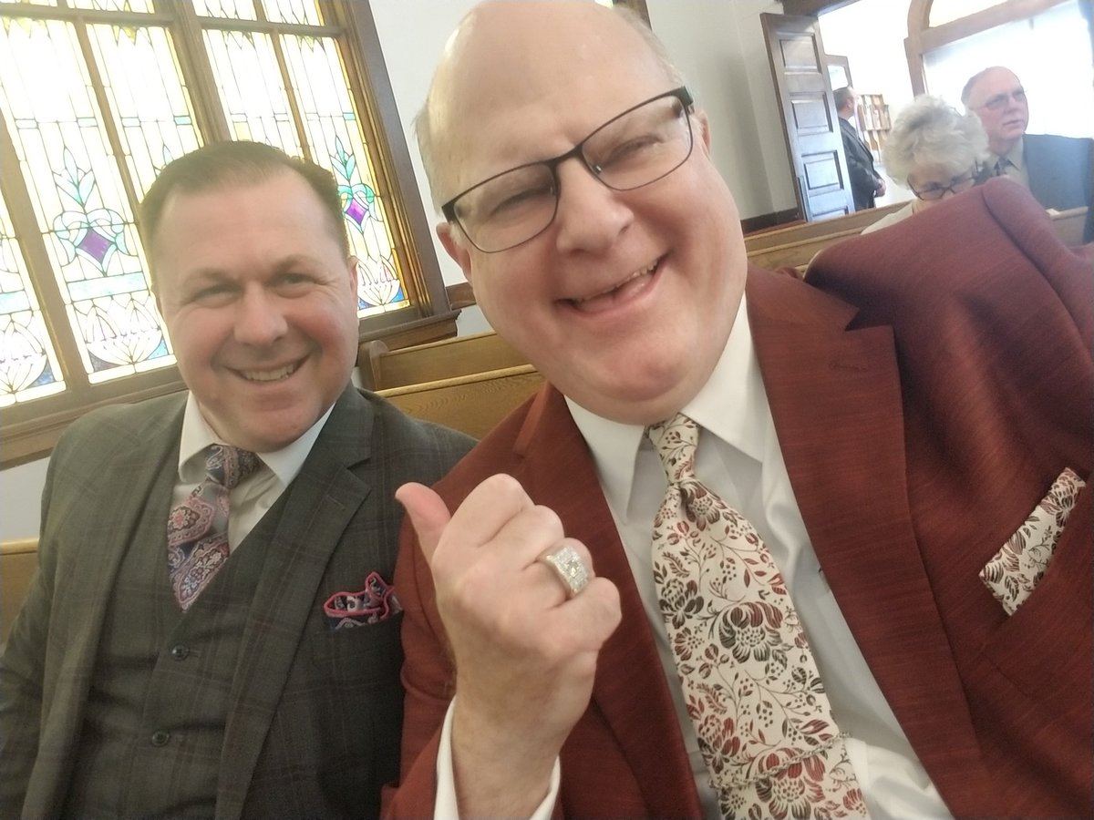 Great to have, @DrJaysonGodsey , with me in the service last p.m. in Morley, MI! A dear friend of 25+ years!
#RealDeal