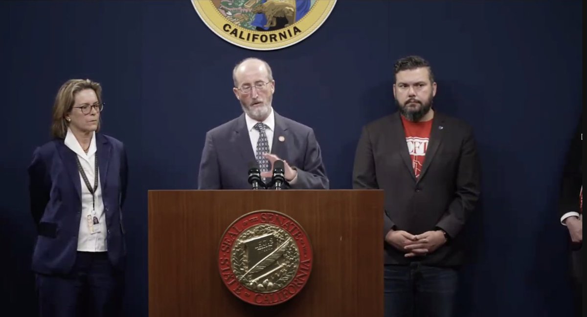 CA State Senator @Steve_Glazer introduces SB1327 — a 'data extraction mitigation fee' to be applied to internet companies w/ $2.5 billion in ad revenue — 'to restore + maintain the democratic foundation of Calif.: free and independent news organizations.' youtube.com/watch?v=IfNcAq…