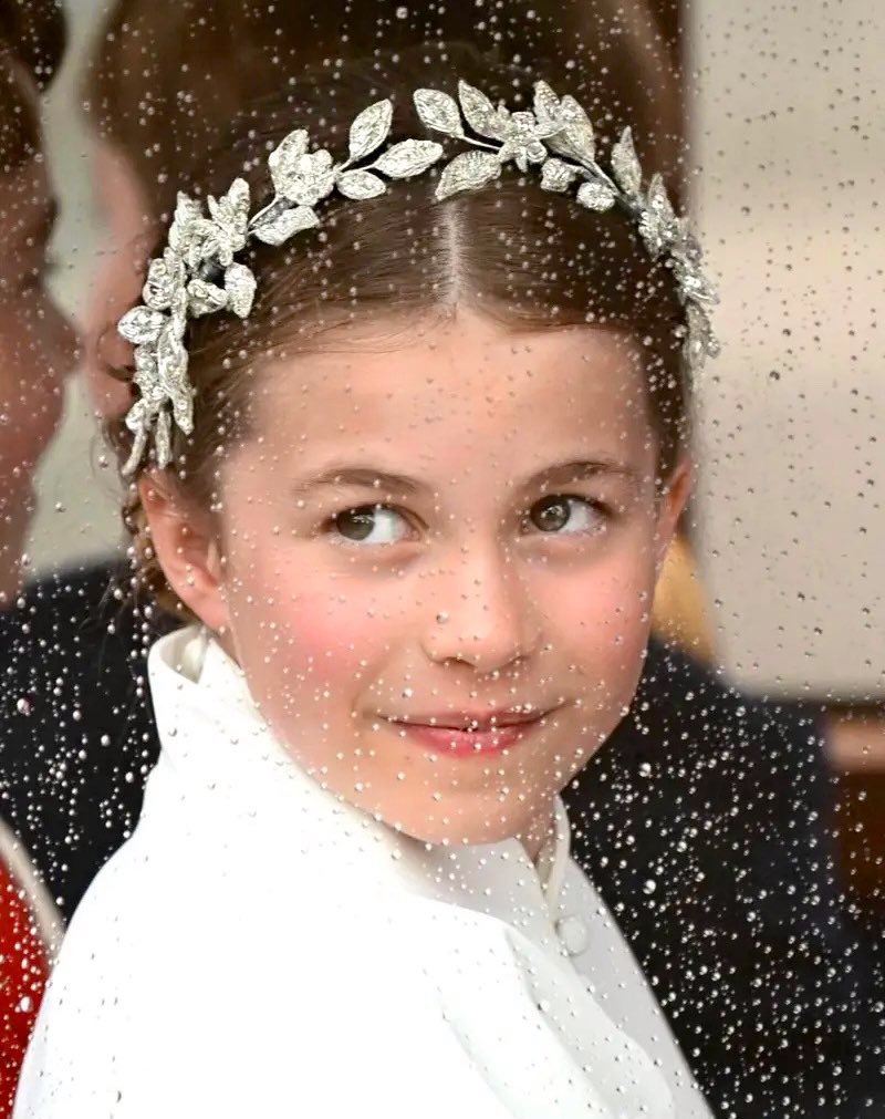 Princess Charlotte at the Coronation of her grandfather King Charles last year 👑

The only daughter of the Prince and Princess of Wales turns 9 tomorrow! 🤍