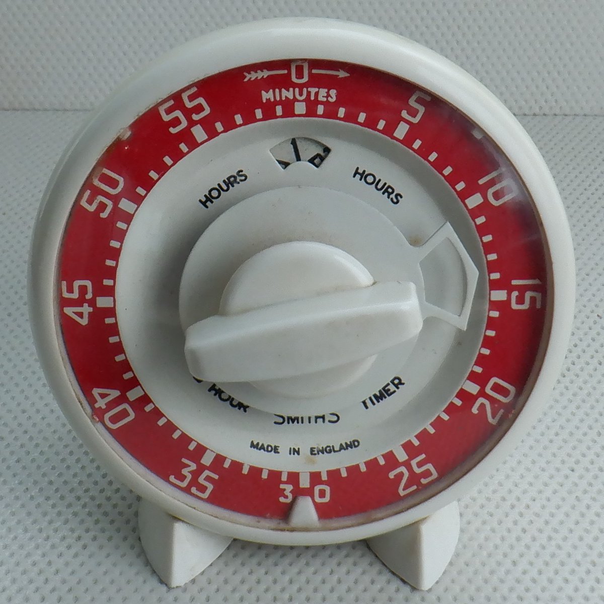 Time is moving fast in this week's #VintageShowAndSell...⏲️ Here we have a vintage 5 Hour Timer by Smiths. Made in England. 🛒ebay.co.uk/itm/1763593158…