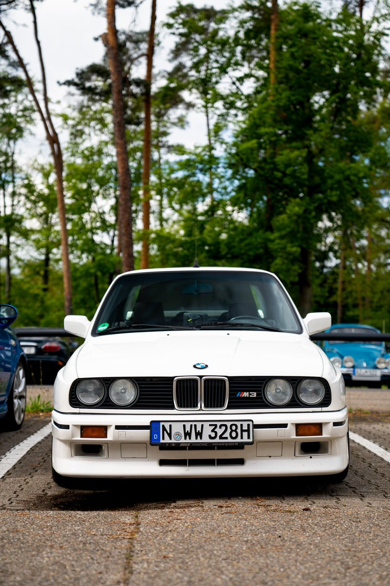 Legendary Car - BMW E30 M3 😍

#bmw #bmwm3 #m3e30 #e30m3 #carphotography #sonya7iv #classiccars