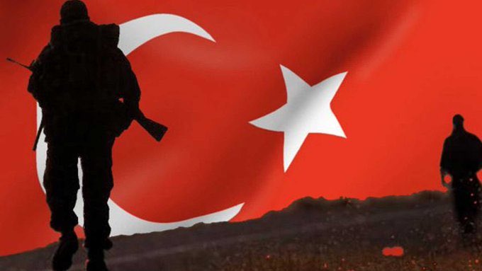 @tcsavunma Allah Rahmet Eylesin Ailesine Başsağlığı Sabır Diliyorum 
Vatan Sağolsun 🇹🇷
#ŞehitlerÖlmez