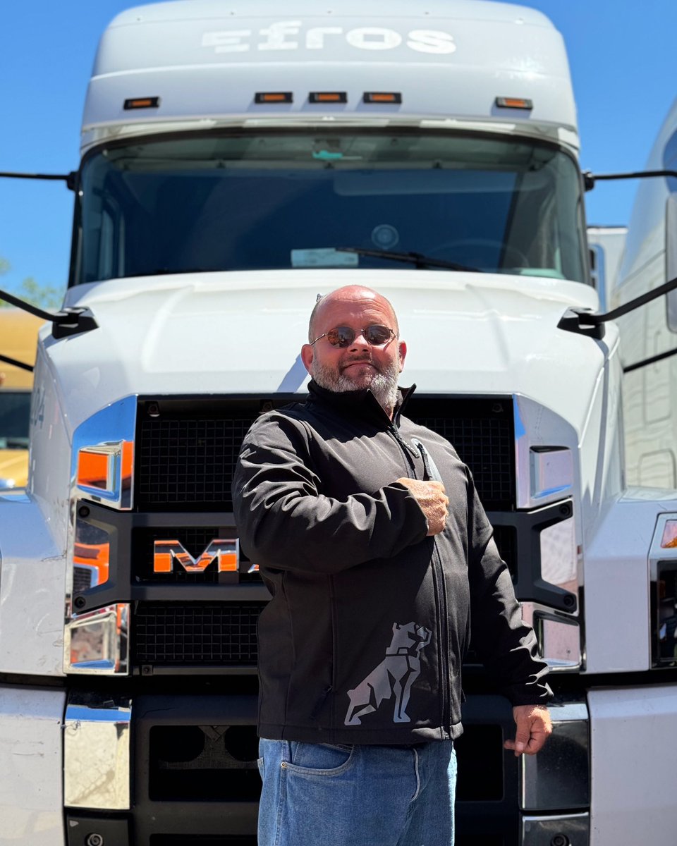 🚛 Welcome to the team! 🚛
We’re thrilled to introduce our new driver! Join us in welcoming a true Mack Trucks fan to the Efros family. Here’s to safe and successful journeys ahead! 😊

#truckinglife #newdriver #macktrucks #truckdriverlife #trucklifestyle #cdllife #trucking