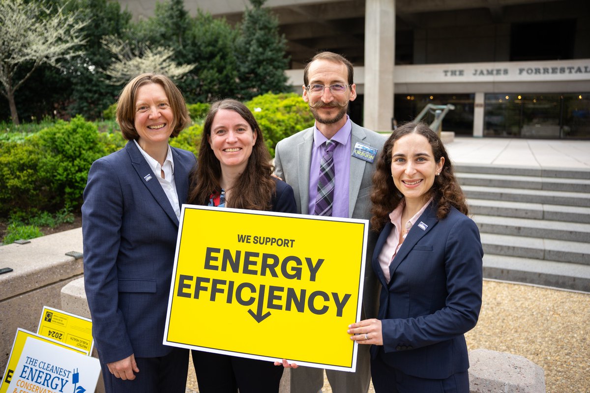 Celeste Meiffren-Swango (@pdxceleste) on Twitter photo Victory! <a href="/ENERGY/">U.S. Department of Energy</a> finalized new water heater energy efficiency standards that will lower utility bills and reduce pollution. I was proud to be at DOE last month urging them to #RaiseTheStandards <a href="/enviroregon/">Environment Oregon</a> <a href="/EnvAm/">Environment America</a>
environmentamerica.org/center/article… Victory! <a href="/ENERGY/">U.S. Department of Energy</a> finalized new water heater energy efficiency standards that will lower utility bills and reduce pollution. I was proud to be at DOE last month urging them to #RaiseTheStandards <a href="/enviroregon/">Environment Oregon</a> <a href="/EnvAm/">Environment America</a>
environmentamerica.org/center/article…
