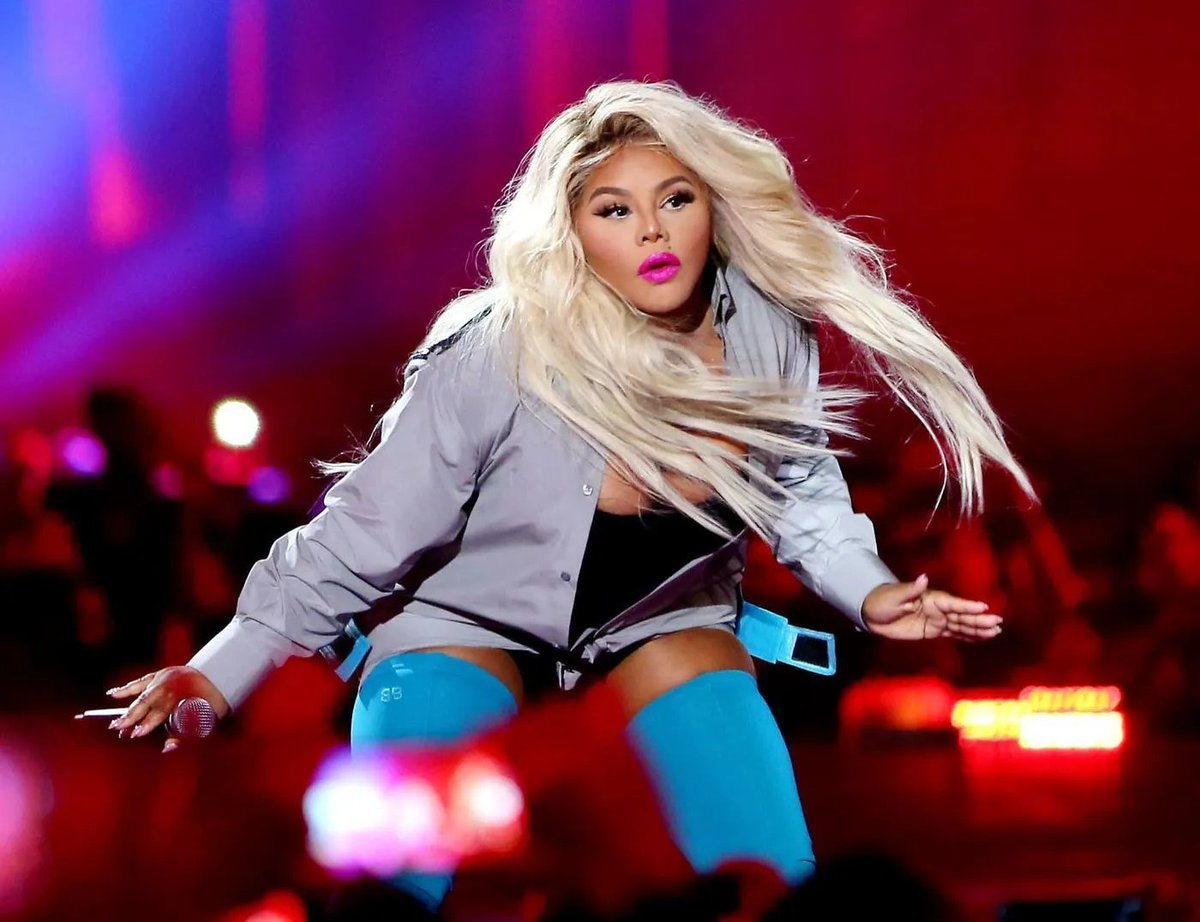 Woman Says Lil Kim Dance Moves Saved Her From Apartment Complex WORLDWRAPFEDERATION.COM worldwrapfederation.com/profiles/blogs… @SCURRYLIFEDJs @WORLDWRAPMODELS @SCURRYPROMO @WorldWrap @SADADAY @7EVENefx