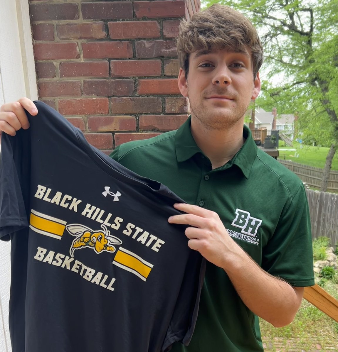 Jackson Kiburis (@coachjkiburis) on Twitter photo Extremely excited to announce that I will be joining <a href="/BHSUMBB/">Black Hills State MBB</a> as a graduate assistant next season! Thank you to <a href="/CoachThompsonBH/">Ryan Thompson</a> for this amazing opportunity!
I also want to thank <a href="/CoachWMartin/">Will Martin</a> & everybody at MWSU for helping me grow as a coach and a person!
Go Jackets!!! 🟢🟡 Extremely excited to announce that I will be joining <a href="/BHSUMBB/">Black Hills State MBB</a> as a graduate assistant next season! Thank you to <a href="/CoachThompsonBH/">Ryan Thompson</a> for this amazing opportunity!
I also want to thank <a href="/CoachWMartin/">Will Martin</a> & everybody at MWSU for helping me grow as a coach and a person!
Go Jackets!!! 🟢🟡