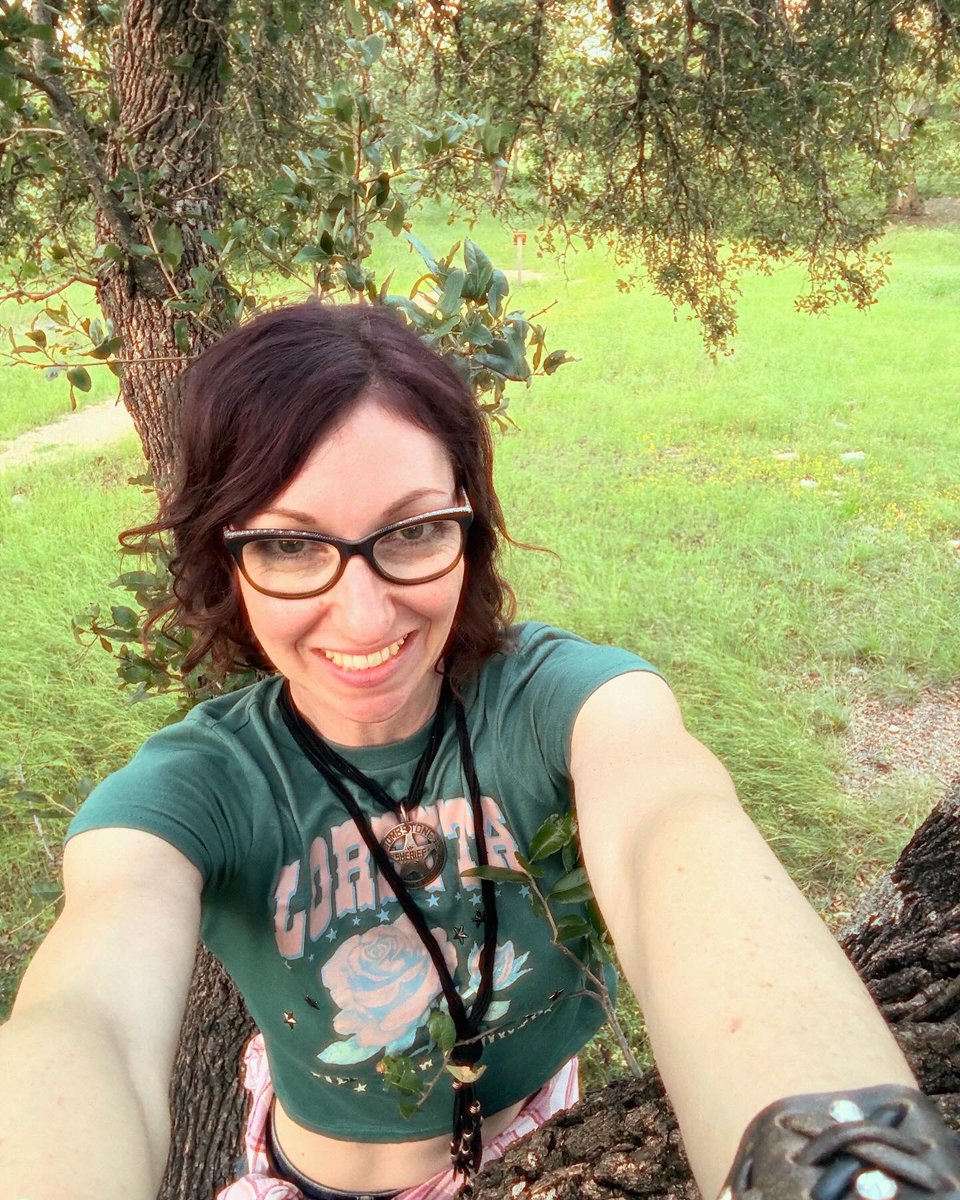 Some say, touch grass… I say, climb trees 😁 The taller the tree, the closer to Jesus🙌💖🌱

#Grounding #GroundingEnergy #climbtrees #touchgrass #onewithnature #Texas #littleRagamuffin #Nature #GodsCreation