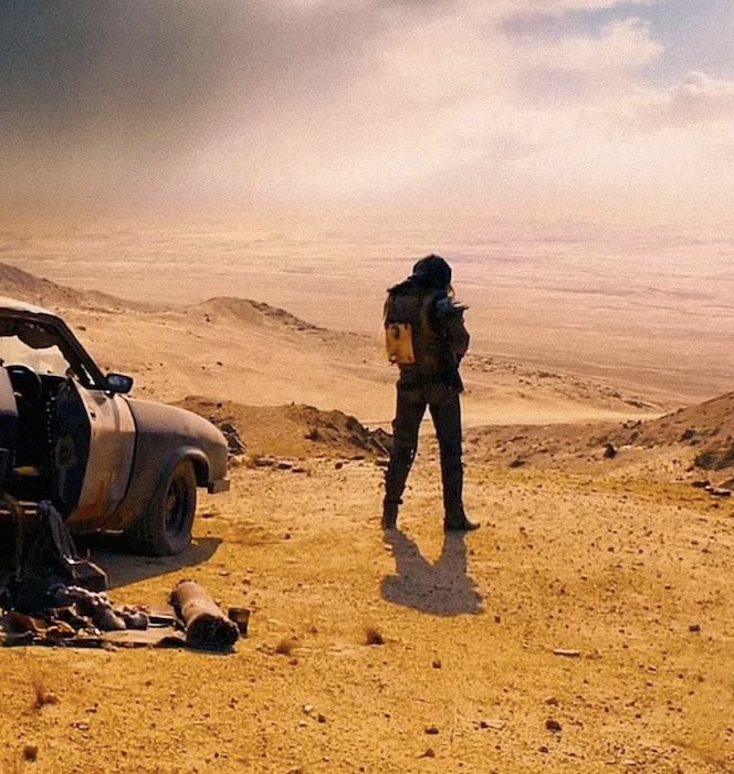 A new ‘MAD MAX’ movie is in the works, set one year before ‘MAD MAX: FURY ROAD’ George Miller has wrote the story and hopes to get it turned into a screenplay for a film. (Source: rb.gy/5o4x0d)