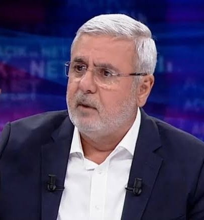 🔴 Gazeteci Yazar Mehmet Metiner:

📍 Seçimlerden sonra daha yumuşak bir politika izleyeceği izlenimi veren Özgür Özel'in ve CHP heyetinin Tsk'ya kimyasal silah iftirası atan Şebnem Korur Fincancı'nın arkasında hizalanması utanç vericidir..