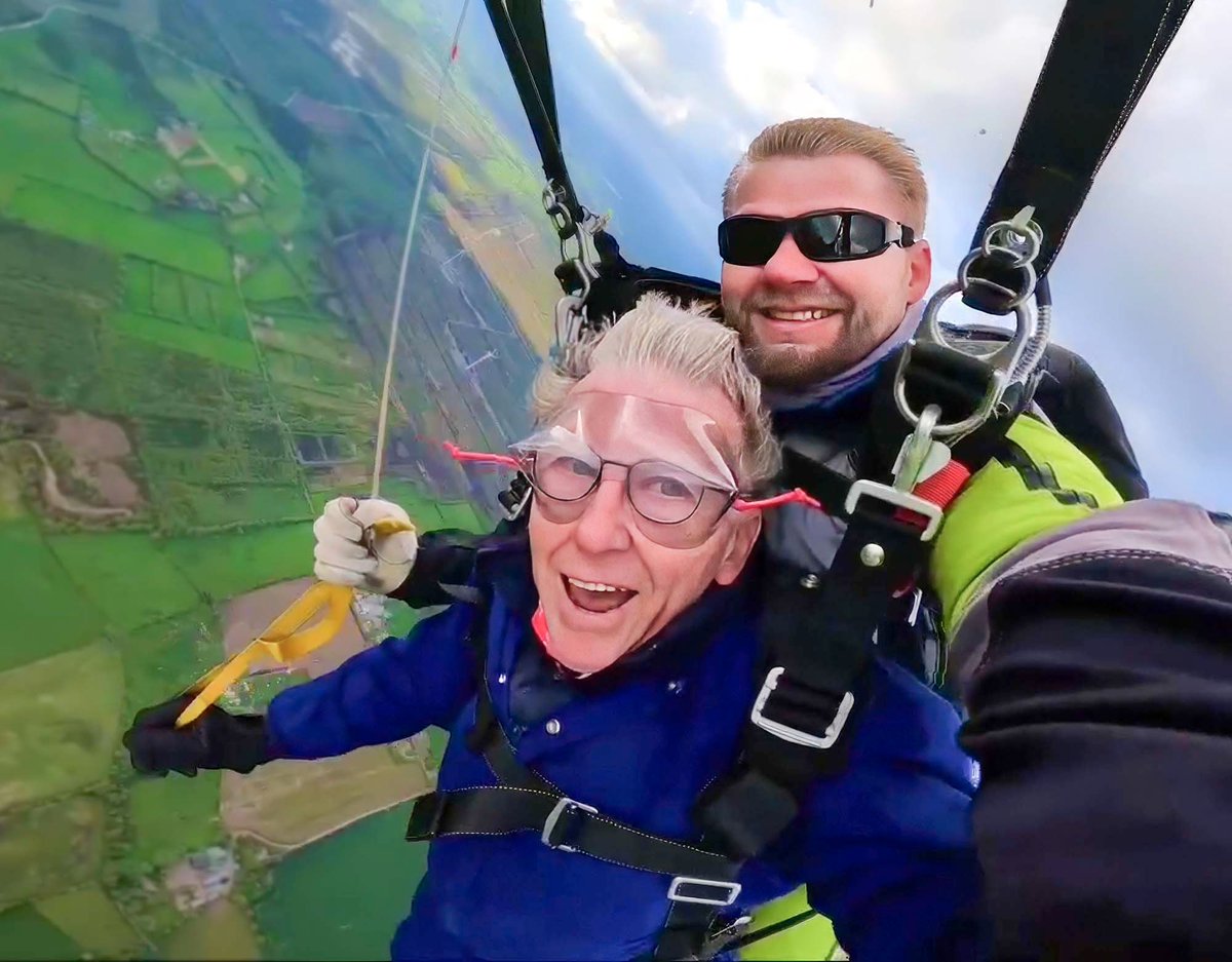 Daredevil granddad Dan O’Donoghue leaped from 10,000 feet to complete his skydive for Kerry Mental Health Association last weekend – and wasn’t even nervous about the jump, as he wanted to make sure he didn’t let anyone down. Read Dan’s story in tomorrow’s Kerry’s Eye