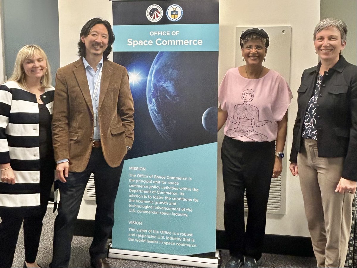 Thrilled to meet with & brief #Inspiration4 mission pilot @DrSianProctor in her new role as a U.S. Science Envoy for @SciDiplomacyUSA - what a perfect emissary to share the excitement & promise of space commerce with the rest of the world!

#SpaceDiplomacy #SpaceDiplomacyWeek