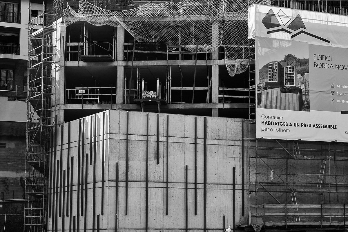 Projecte d'habitatges a la borda Nova.

#b&w #habitatge #andorra #obra #passivhaus #arquitectura

@GovernAndorra @locubsa