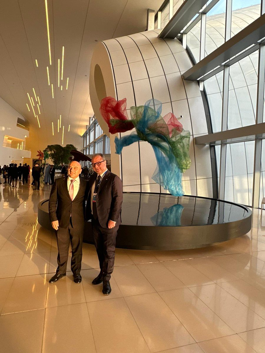 Oggi ho incontrato al Heydar Aliyev Center l’Ambasciatore dell’Azerbaigian in Italia Rashad Aslanov con le tutte delegazioni presenti per il Forum mondiale sul dialogo interculturale di Baku.