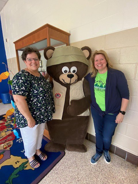 Meadowlark Elem. (@meadowlarkws) on Twitter photo Welcoming our newest Explorers, Meadowlark had Kindergarten screening today! 💚💙 #CampMeadowlark
<a href="/KatiePrusko/">Katie Prusko</a> <a href="/Dr_Jill_Freeman/">Jill Freeman</a> Welcoming our newest Explorers, Meadowlark had Kindergarten screening today! 💚💙 #CampMeadowlark
<a href="/KatiePrusko/">Katie Prusko</a> <a href="/Dr_Jill_Freeman/">Jill Freeman</a>