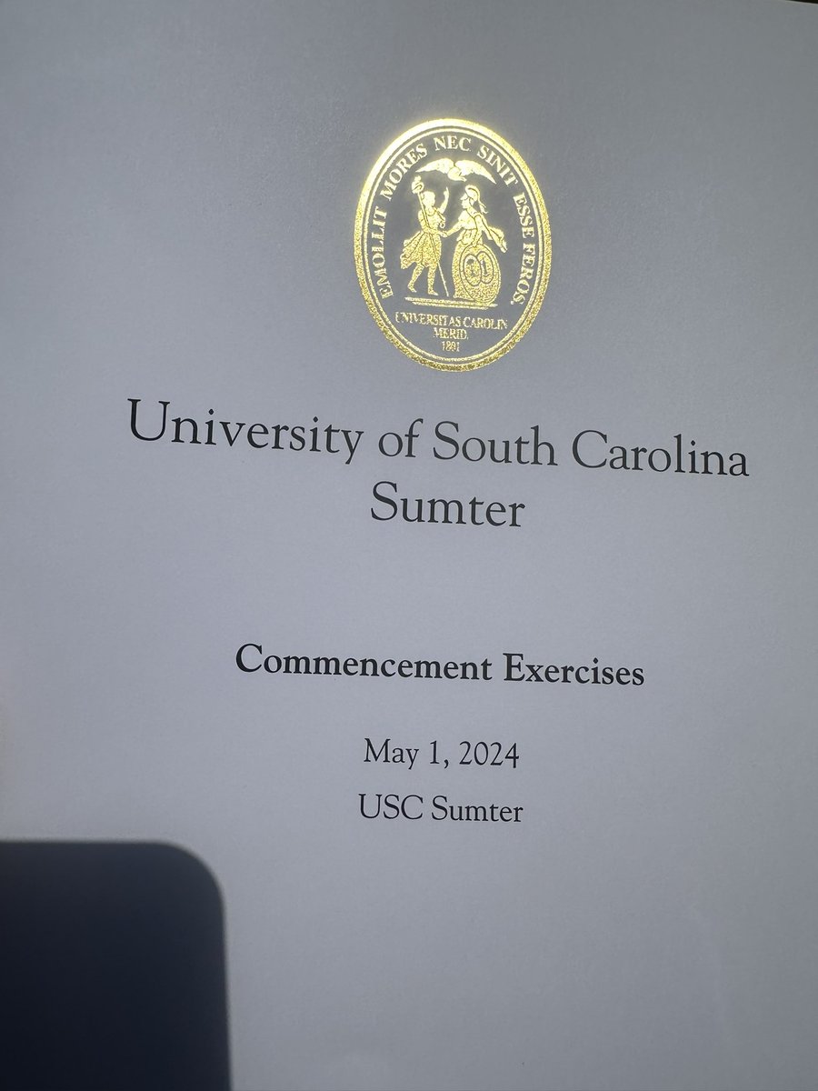 Congratulations to our Early College graduates who received their Associates Degree from USC-Sumter today. We are proud of all of your accomplishments, keep up the great work!

#ShieldsUp🛡️⚔️