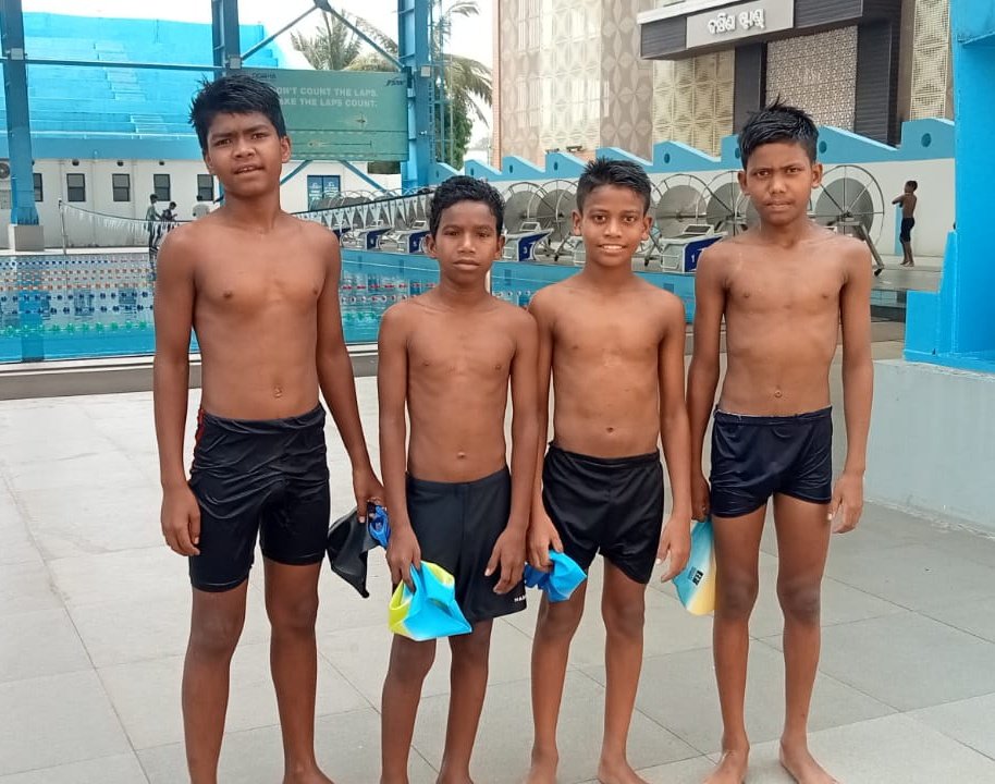 Four of our swimmers participated in the recently concluded High Performance Selection in Bhubaneswar.

#FutureStar #SimplySport #TheBelgadiaPalace
#YoungChamps #Swimmers #HPCSelection #We4Sports #we4society #Your_Support_Is_Our_Success 
@_SimplySport @TheGreatAshB
