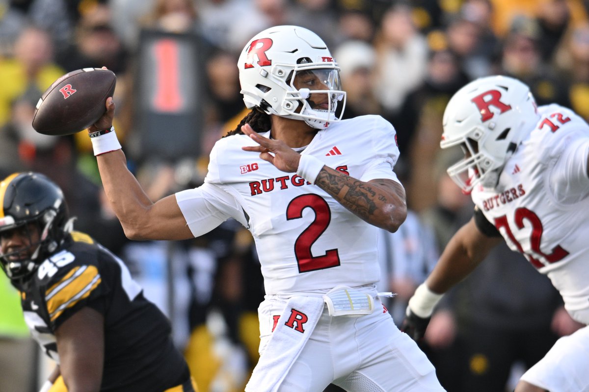 Rutgers QB Gavin Wimsatt has entered the transfer portal, @TheAthletic has learned. The 19-game starter moves on after 3 seasons in the program. As @PeteThamel reported today, Rutgers going with Minnesota transfer Athan Kaliakmanis as its new QB1.