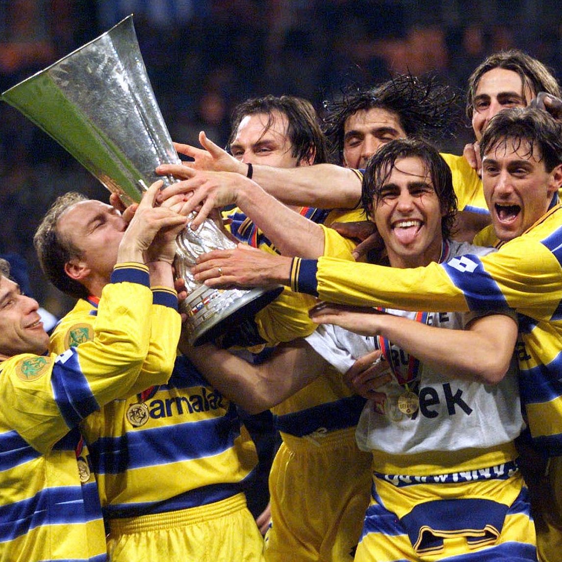 Parma, 3 sezon sonra yeniden Serie A'ya yükseldi.