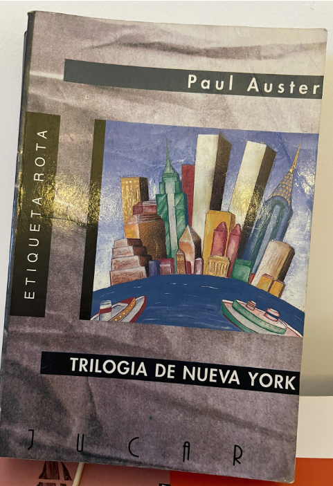 @MiguelBarrero @Taibo2 @angeldelacalleh La mía es de 1995, con portada muy ceesepe. Y veo ahora en los créditos que esta colección la dirigía Juan Cueto.