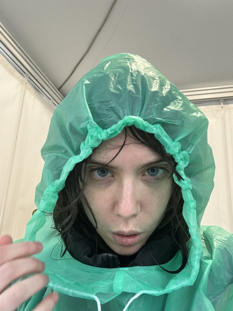 immagina essere bellissima anche da fradicia