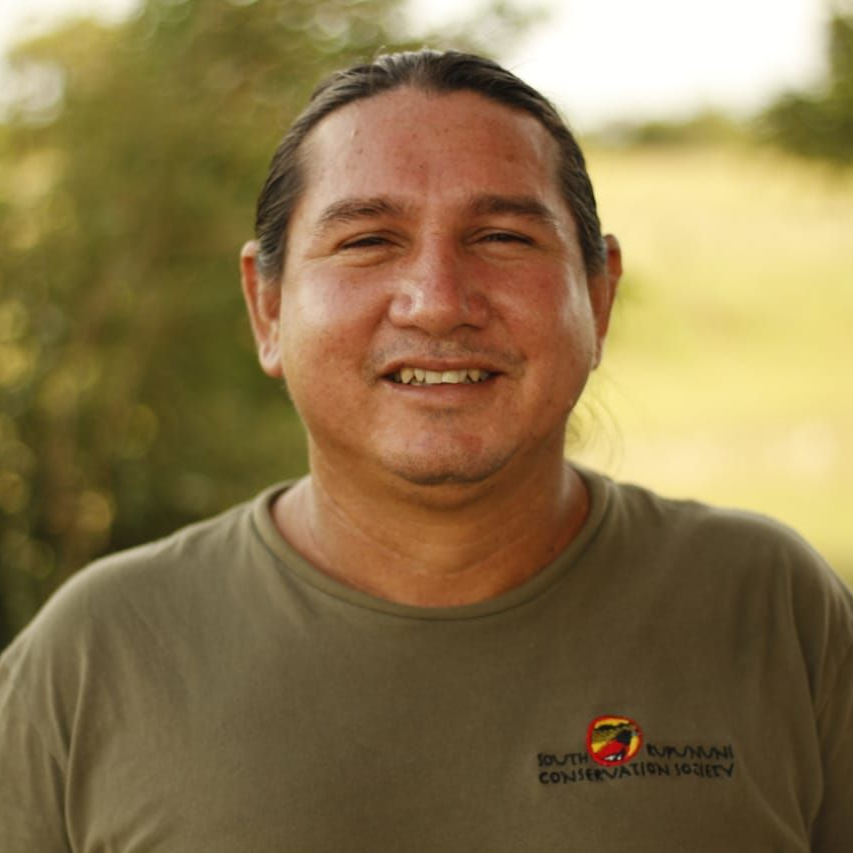 Congratulations to the first #WhitleyAward winner of the night: LEROY IGNACIO! @srcs.rupununi 🇬🇾 Guyana 🐦Red Siskins 🏆#WhitleyAward donated by Inigo Insurance Find out more about his project here: ow.ly/tqYE50Ri01B #SharedFuture