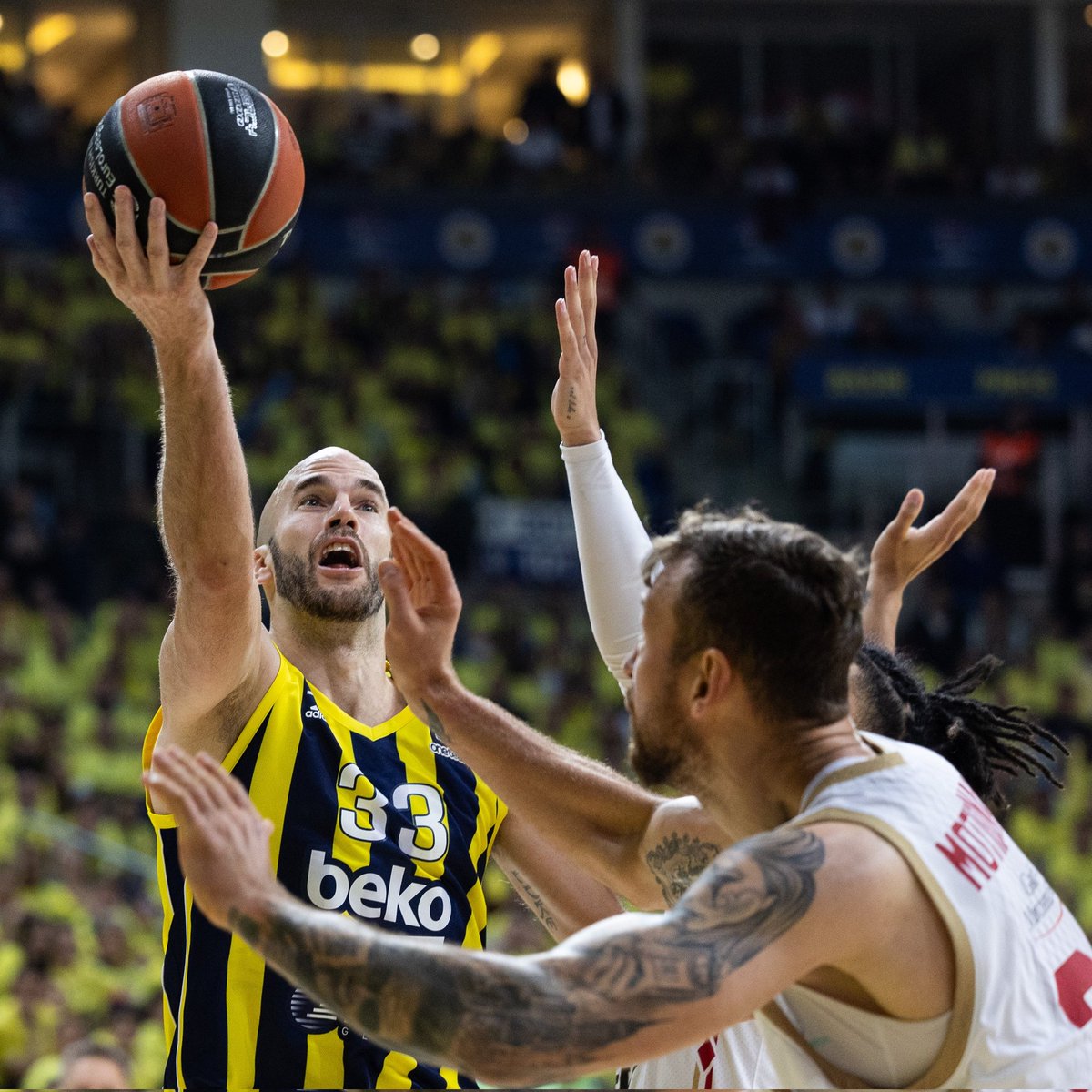 Fenerbahçe Beko, AS Monaco karşısında ilk yarıyı 47-40 önde kapattı! 🔥 🏀 Marko Guduric: 9 sayı 🏀 Dyshawn Pierre: 8 sayı