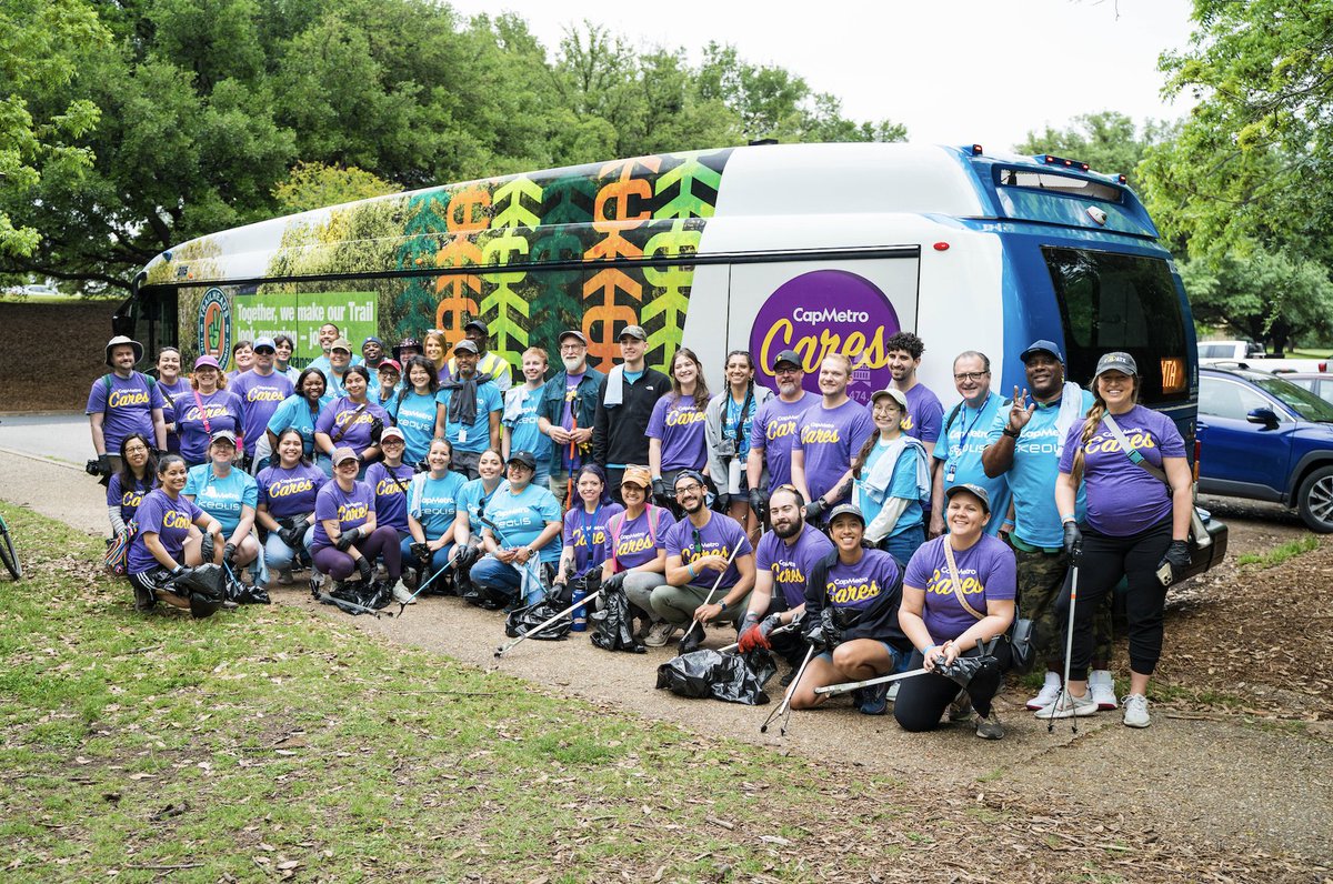 For #EarthDay this year, Keolis, CapMetro, and The Trail Conservancy gathered together to clean up trails around Lady Bird Lake in Austin, TX, and unveiled the Earth Day bus wrap! #Keolis and #CapMetro are committed to providing a greener, cleaner future for Austin. 💚