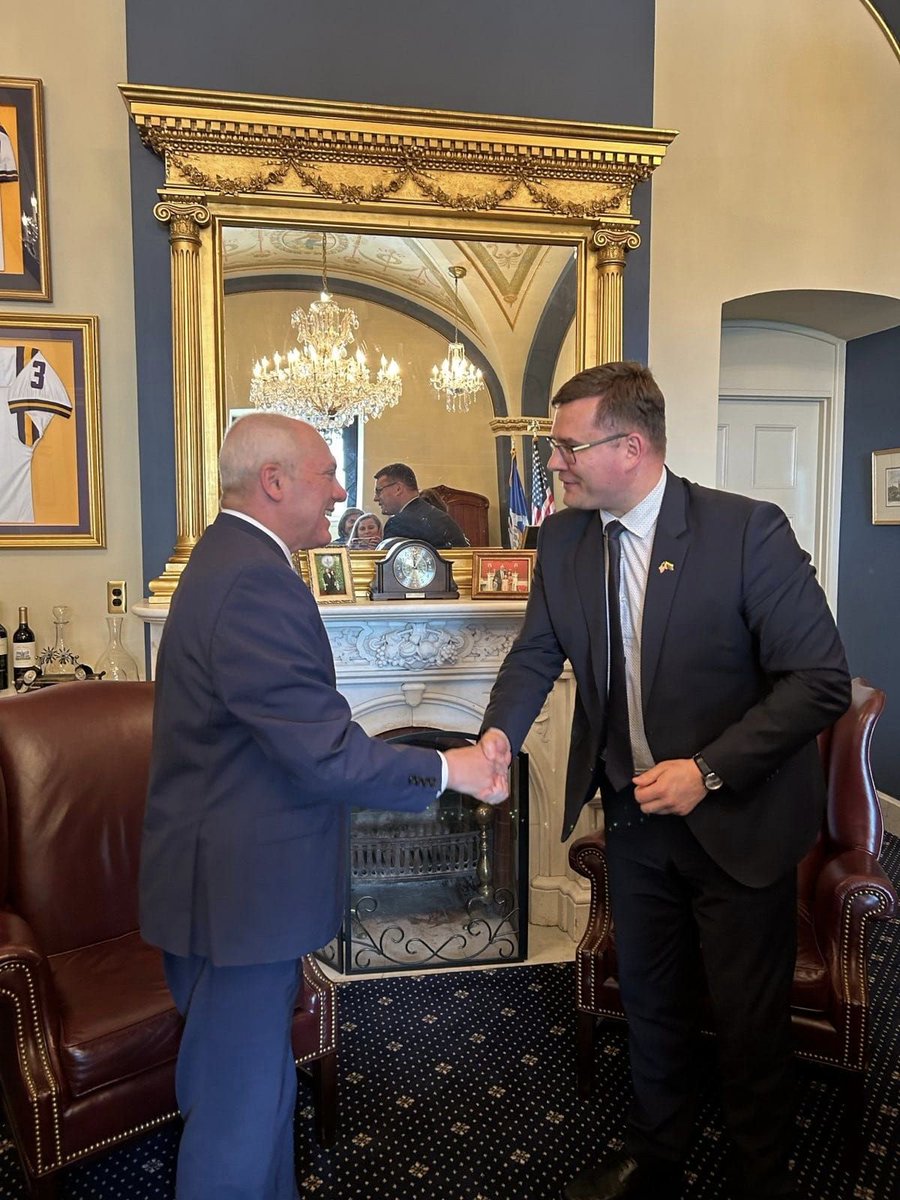 🇱🇹DefMin @LKasciunas thanked 🇺🇸US House Majority Leader @SteveScalise for supporting Ukraine, stressing the vital role of ongoing American aid. The minister emphasized the need for continuous US military presence in Europe and efforts to attract more US investments to Lithuania.
