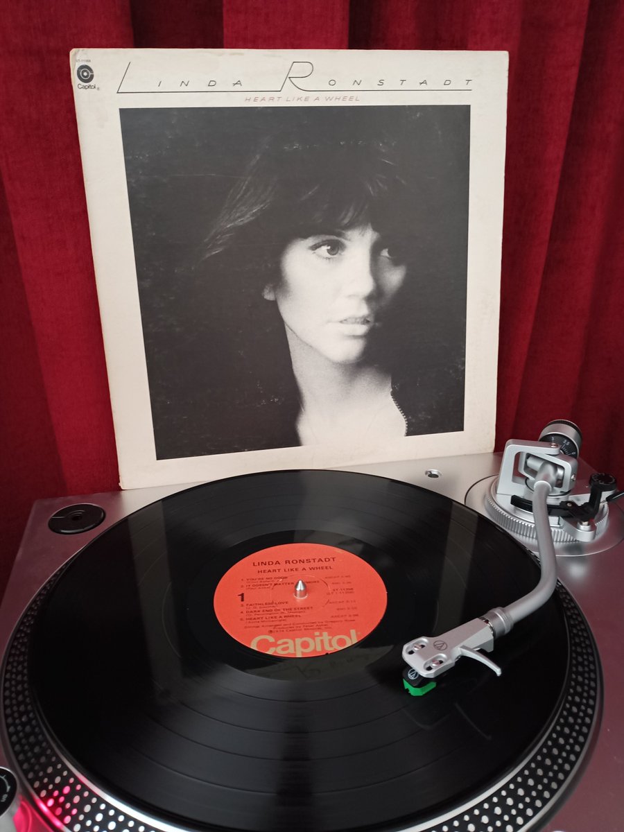 LINDA RONSTADT - 'Heart Like a Wheel' (1974) 

#lindaronstadt #countryrock #poprock  #softrock #amazingsinger #fivestarsalbum