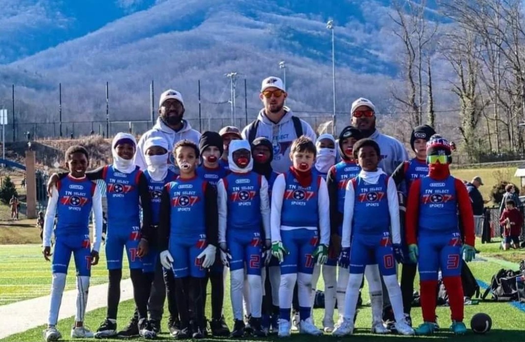 So proud of our 10U/14U/18U guys this season. Their effort & commitment was phenomenal every tournament. Can wait to see all of them on the field this fall. #TNSelectSports #WeGoToCollege tnselectsports.org @TNSelect7V7 @TNSelectTrng
