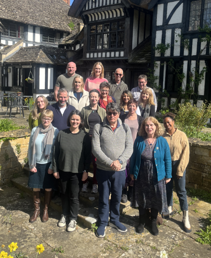 And from the latest ACAT Relational Skills Training residential for CAT supervisors in training, on 24 April, an image of the 15 participants along with trainers Steve Potter & Yvonne Stevens, in the grounds of Holland House #CognitiveAnalyticTherapy