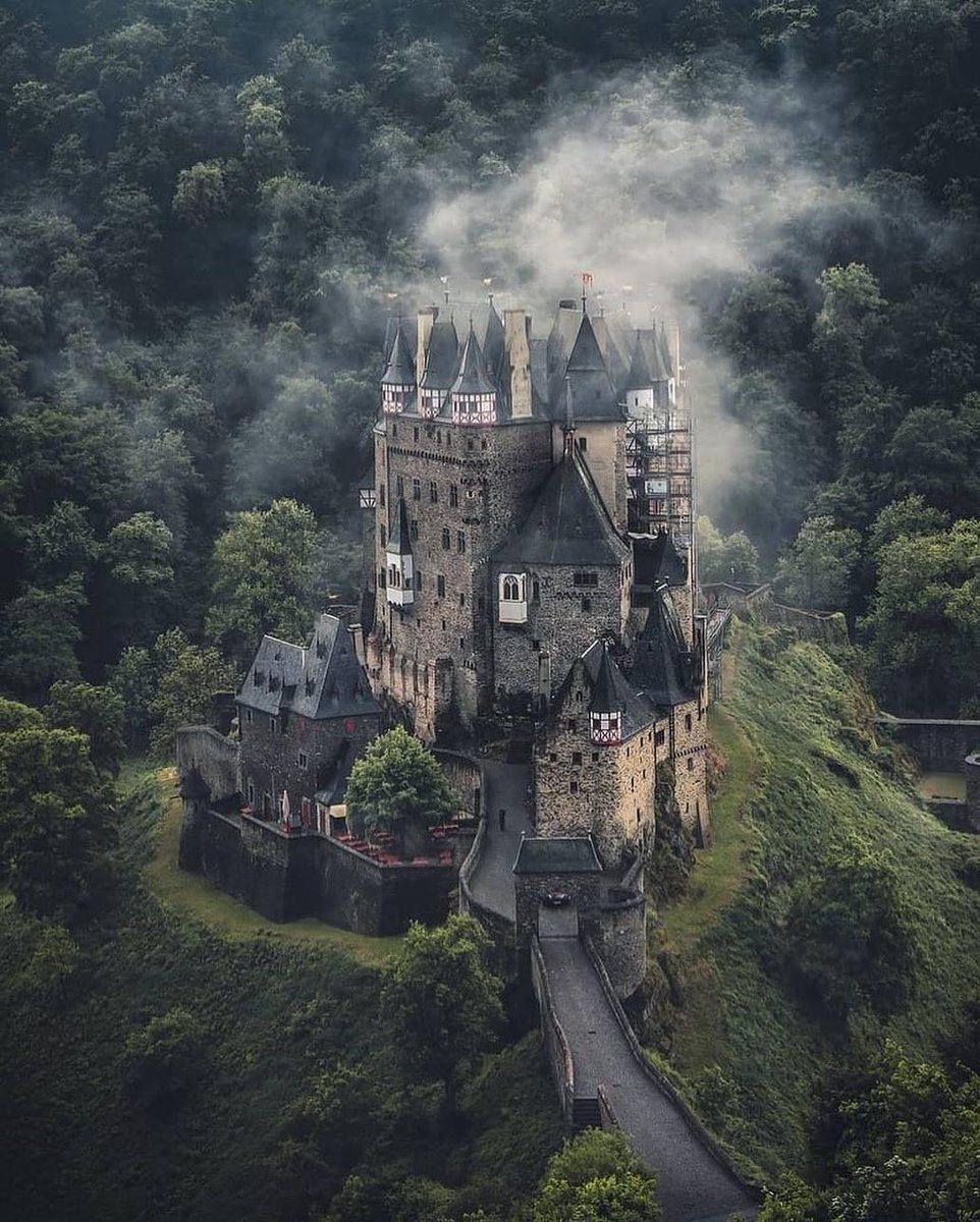Burg Eltz Castle, Germany 🇩🇪