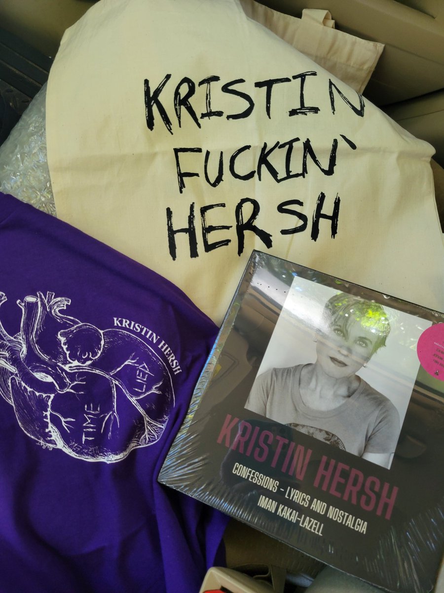 It's a @kristinhersh day courtesy of @ElRatDesigns & #MoochinAbout
