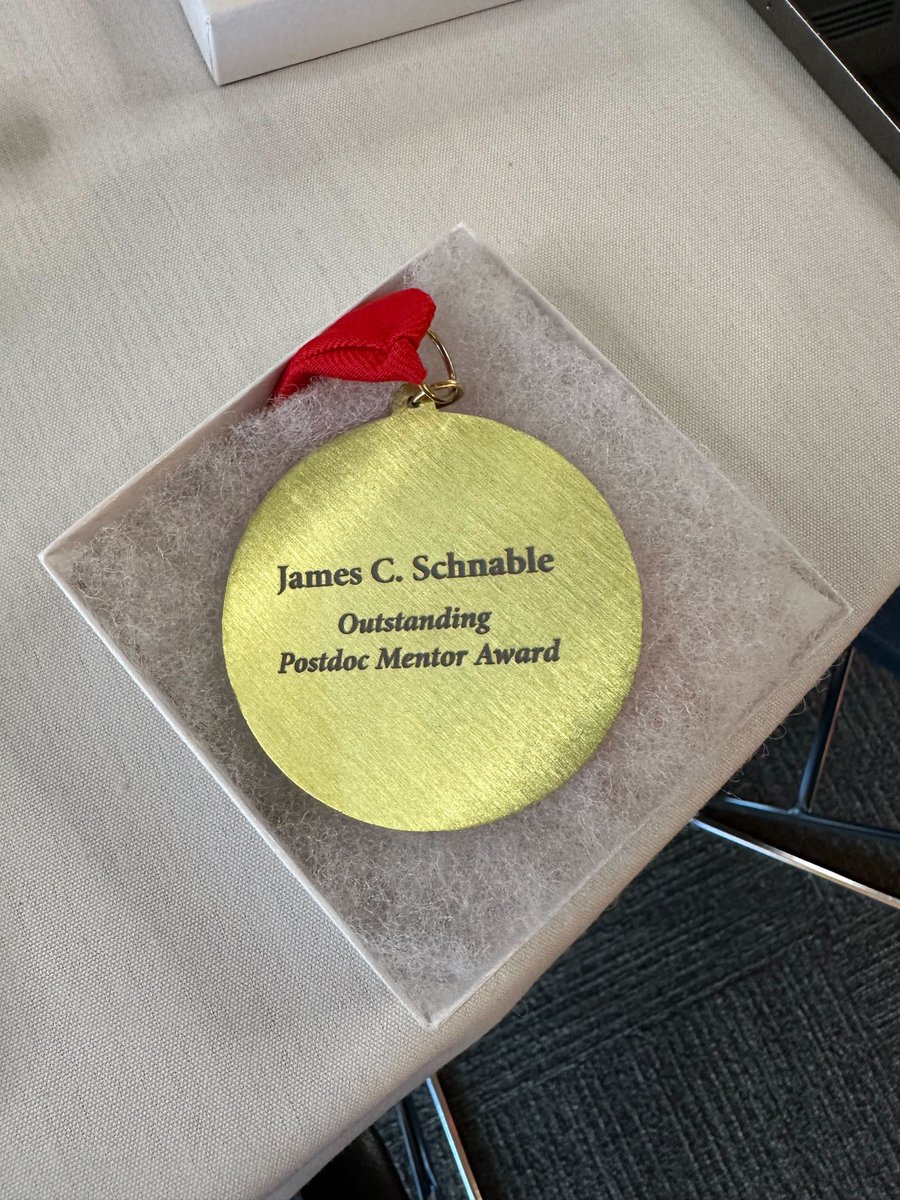 Today, my mentor James Schnable (@szintri), was honored for his dedication to fostering postdoc growth. He cultivates a supportive space where postdocs engage in diverse projects, honing skills and shaping life goals. Congratulation, James!.