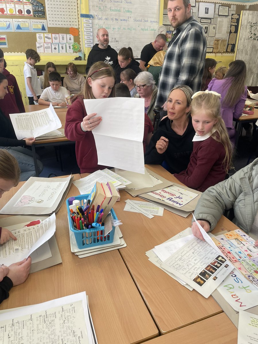 Some more pictures from our Sharing the Learning event. We are so proud of the children! They worked so incredibly hard on their research, creating their own scripts and creating their slides! They also spoke so confidently in front of their audience!  Amazing! 🤩