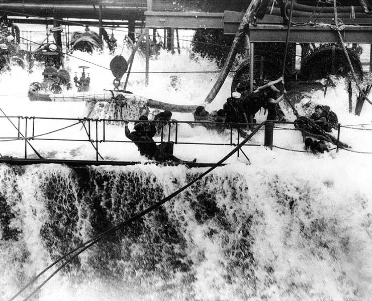 A big wave broke on USS Neosho as she refueled carrier Yorktown, 1 May 1942