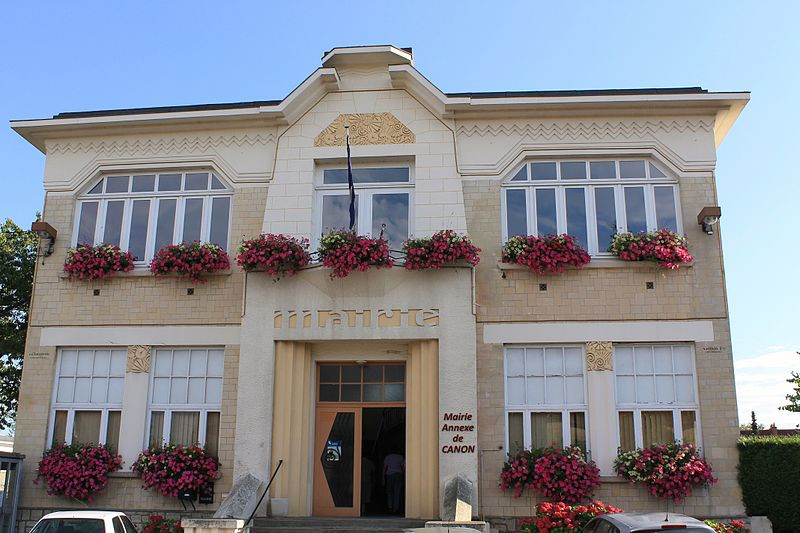 Groupe scolaire Jean-Jaurès et mairie annexe de Canon à #MézidonValléedAuge (#Calvados) Le groupe scolaire Jean Jaurès et la mairie annexe sont une parfaite illustration du programme d'équipement public caracté... Suite 👉 monumentum.fr/monument-histo… #Patrimoine #MonumentHistorique