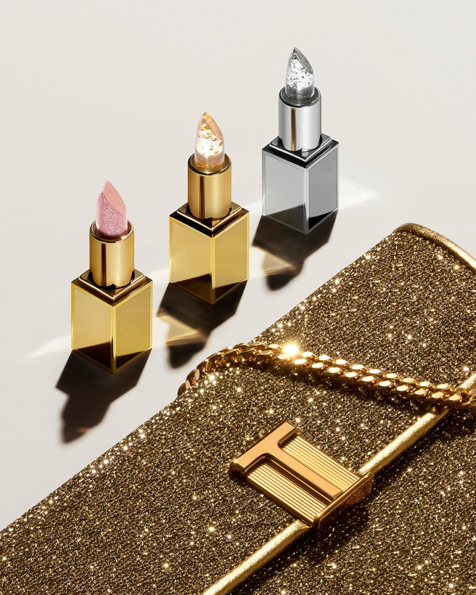 SOLEIL CLUTCH-SIZE LIP
Soleil lip shades are presented in clutch-size expressions.

Featuring: Soleil Sunlit Rose Lip Balm, Soleil Lip Blush, Soleil Neige Lip Blush

Available in-store and online. 

#TOMFORDBEAUTY #TOMFORD