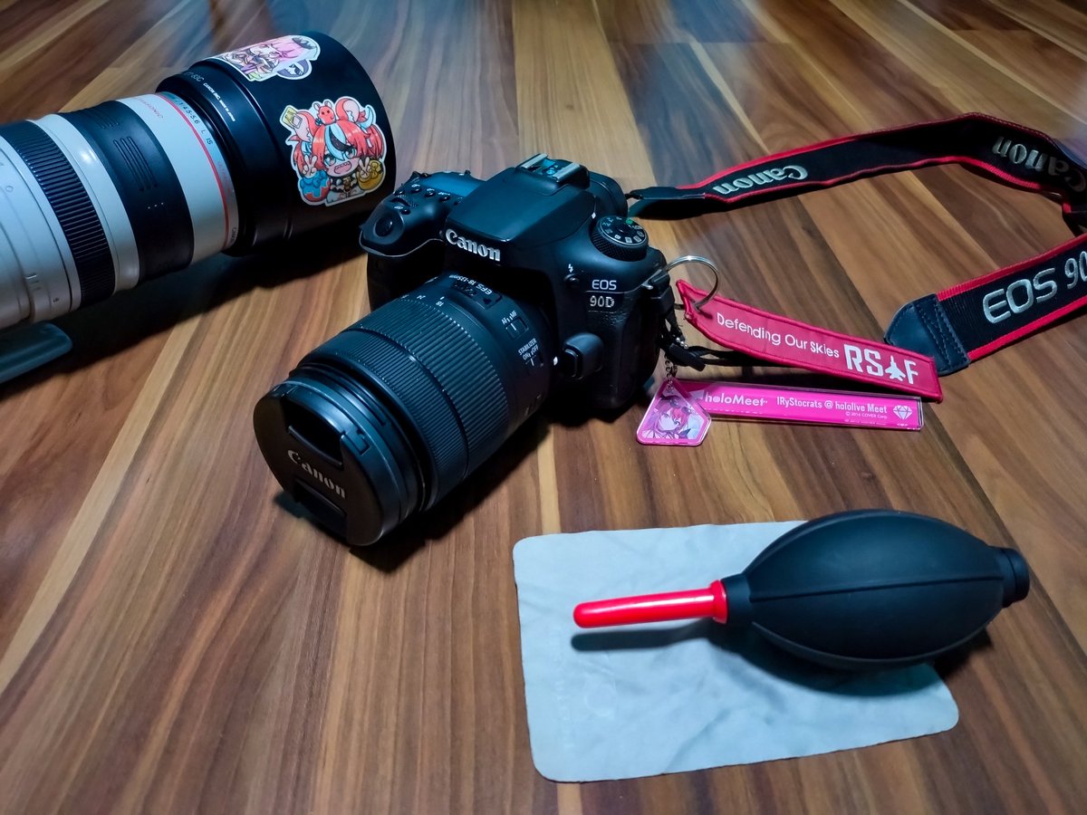 Well I got something new recently as I got the IRyS holomeet version to go with my Canon EOS 90D Camera after some cleaning and inspection before the next photography session !! 📸 😎✨ 

Looks cool like a lucky charm to snap more!

#IRyS #IRyStocrats #CHADcast and #hololiveMeet