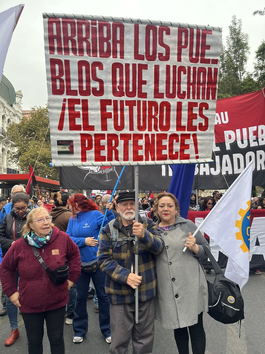 AnatrinpIPS's tweet photo. ANATRINP prewente junto a la ANEF este 1 de mayo, DÍA DEL TRABAJO

¡VIVAN LOS TRABAJADORES Y LAS TRABAJADORAS!

#1DeMayo 
#1DeMayoALasCalles 
#DiaDelTrabajador https://t.co/eOZf5ExuYu