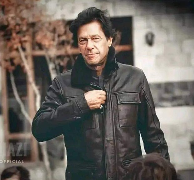 Man always has two options according to our leader IMRAN KHAN ; One is easy but the path to destruction, and the other is difficult but the path to greatness ! #مفاہمت_نہیں_مزاحمت_کرو #مداخلت_ہوتی_ہے