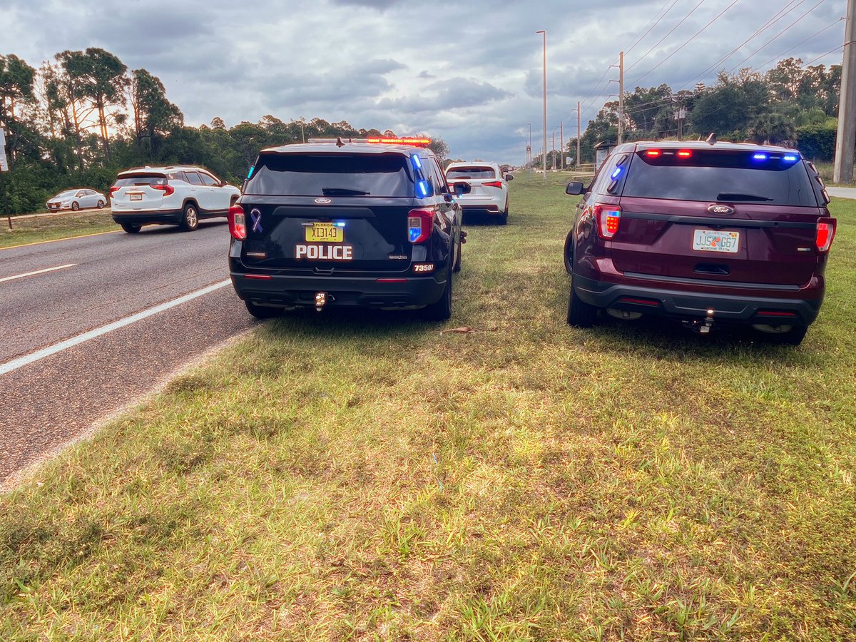 REMINDER: NPPD officers are conducting a high visibility detail with the @MyFDOT for work-zone safety along U.S. 41. If you haven't noticed, there is a lot going on. Please let them work in the safest conditions possible. #OperationWreckLess