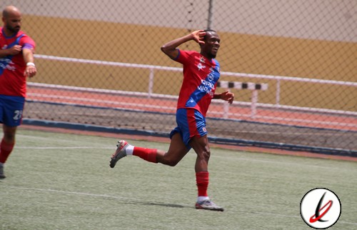 ⚽ #TerceraFederacion La @UD_Lanzarote derrota al @HerbaniaCD con un doblete de Ismael Traoré ☑️ Triunfo de los rojillos por 2 a 0 ☑️ Un gol en cada mitad ☑️ Todo sigue igual con una una jornada menos Consulta la crónica en el enlace ⬇️⬇️ lanzarotedeportiva.com/index.php/futb…