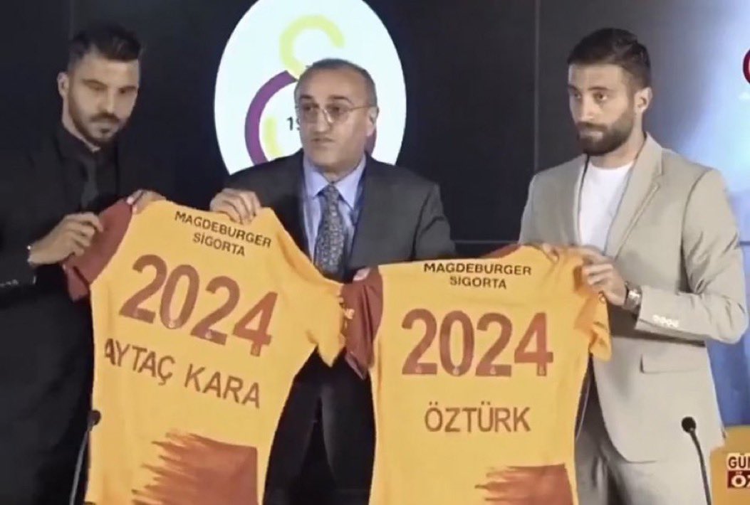 erden timur yerine abdurrahim albayrak isteyenlerin özlediği transfer dönemi 👇🏿