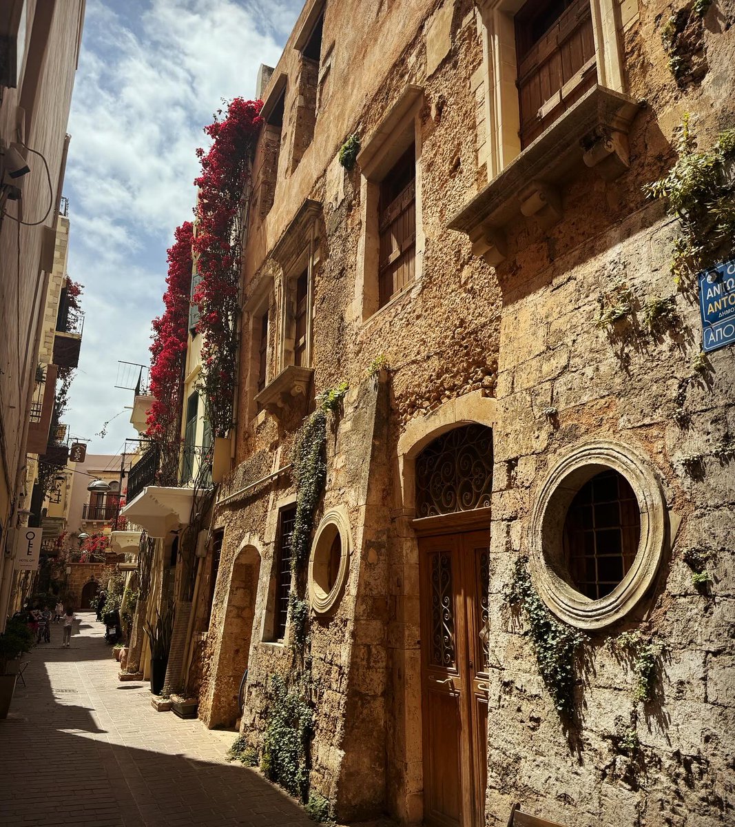 Exploring Chania Old Town, Crete.. 🇬🇷
